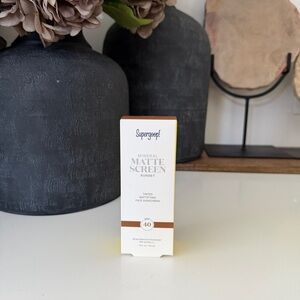 supergoop mineral matte screen sunset tinted nattifying face sunscreen